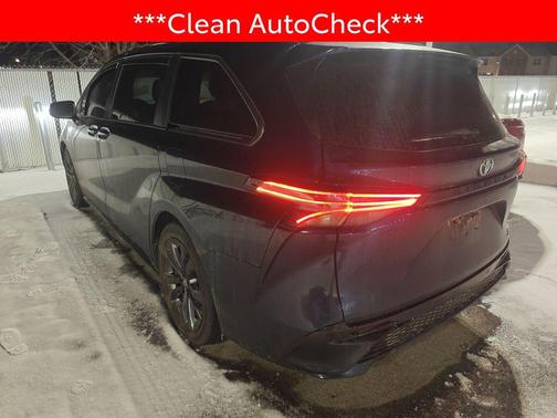 2023 Toyota Sienna XSE 7 Passenger