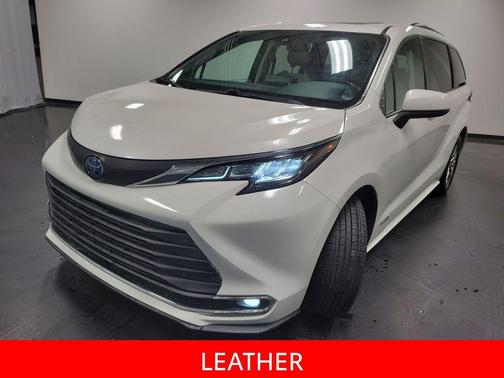 2021 Toyota Sienna XLE 7 Passenger