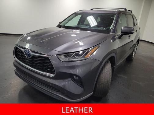 Magnetic Gray Metallic 2021 Toyota Highlander Hybrid Limited
