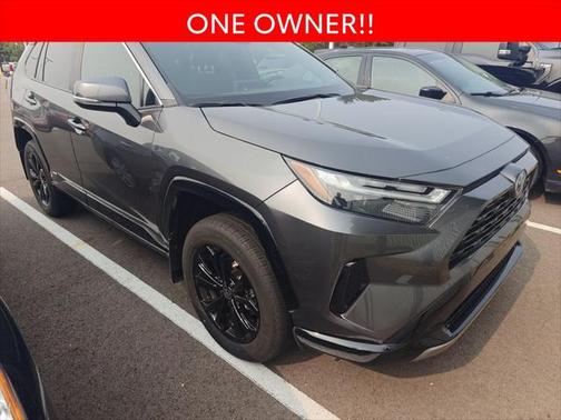 2022 Toyota RAV4 Hybrid SE