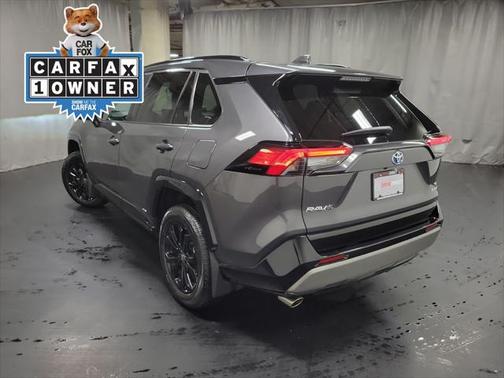 2022 Toyota RAV4 Hybrid SE