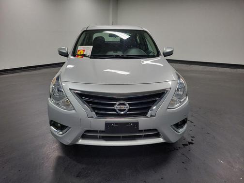 2019 Nissan Versa 1.6 SV