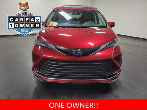2022 Toyota Sienna XLE 7 Passenger