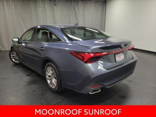 2019 Toyota Avalon XLE