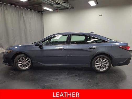 2019 Toyota Avalon XLE