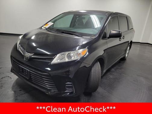 2020 Toyota Sienna SE