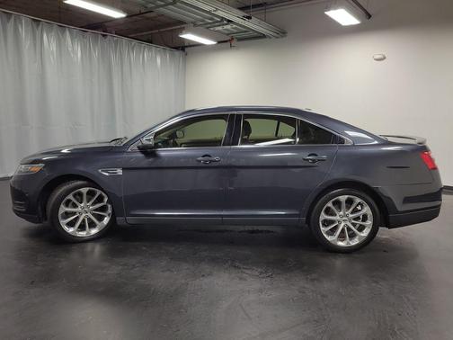 2017 Ford Taurus Limited