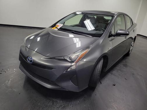 2016 Toyota Prius Three