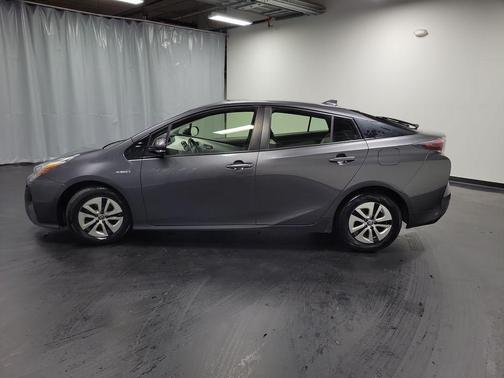 2016 Toyota Prius Three
