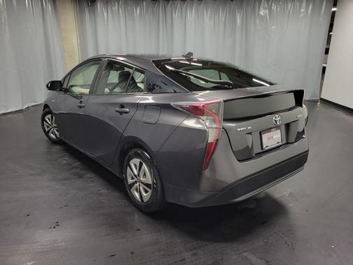 2016 Toyota Prius Three