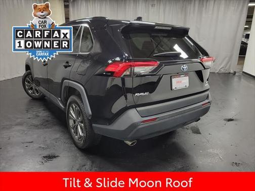 2022 Toyota RAV4 Hybrid XLE Premium