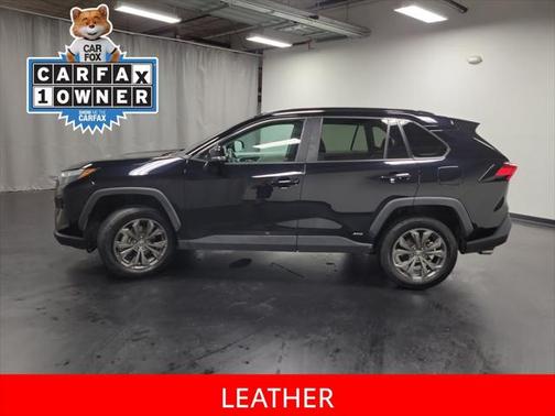 2022 Toyota RAV4 Hybrid XLE Premium