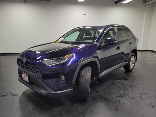 2020 Toyota RAV4 Hybrid XLE