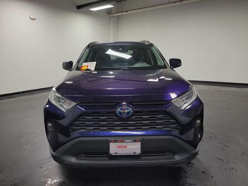 2020 Toyota RAV4 Hybrid XLE