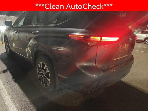 2021 Toyota Highlander Hybrid XLE