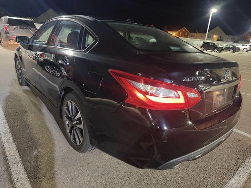 2017 Nissan Altima 2.5 SV