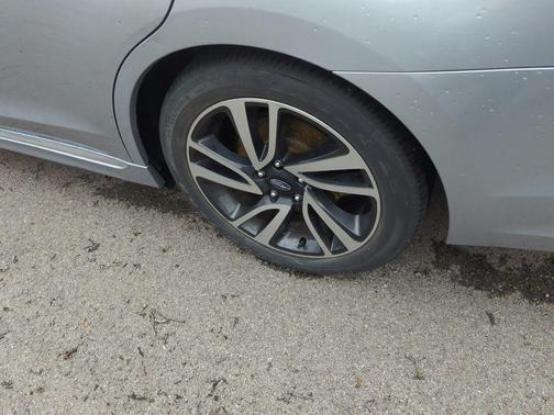 Ice Silver Metallic 2019 Subaru Legacy Sport