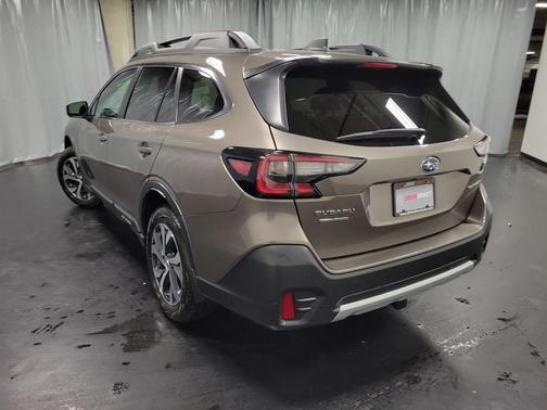 Brilliant Bronze Metallic 2022 Subaru Outback Limited