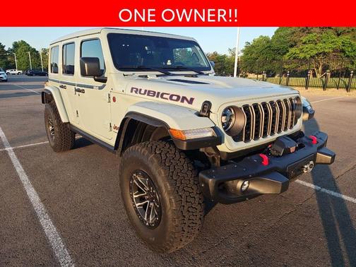 Earl Clearcoat 2024 Jeep Wrangler Rubicon
