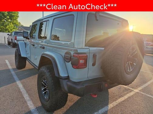 Earl Clearcoat 2024 Jeep Wrangler Rubicon