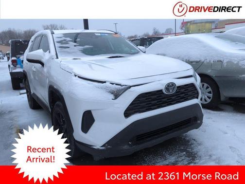 2020 Toyota RAV4 LE