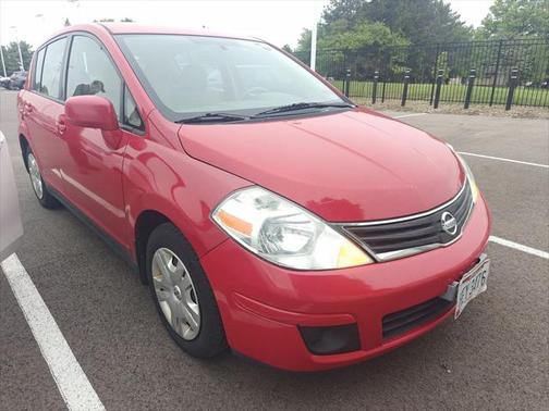 2010 Nissan Versa 1.8 S
