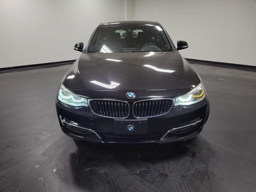 2017 BMW 330 Gran Turismo xDrive