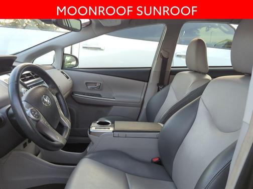 2015 Toyota Prius v Five