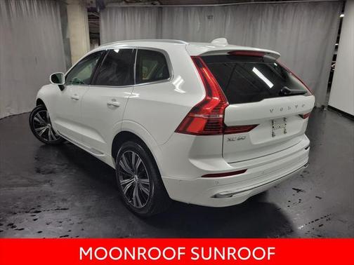2023 Volvo XC60 B5 Plus Bright Theme