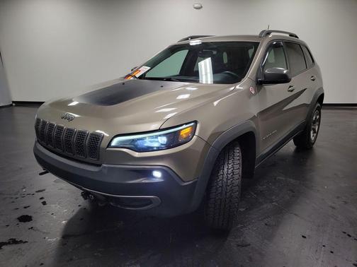 2019 Jeep Cherokee Trailhawk