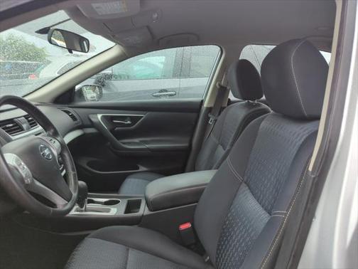 2016 Nissan Altima 2.5 SV