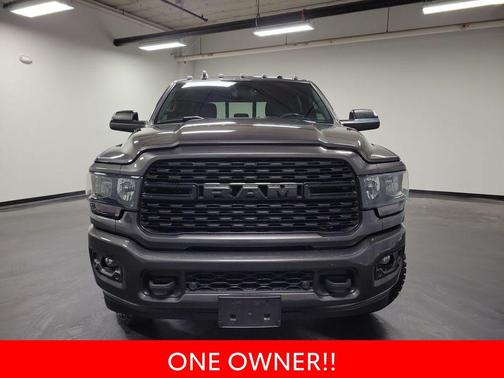 2022 RAM 3500 Big Horn Crew Cab 4x4 8' Box
