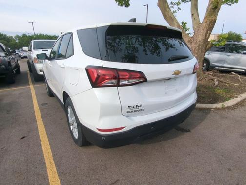 Summit White 2024 Chevrolet Equinox LS