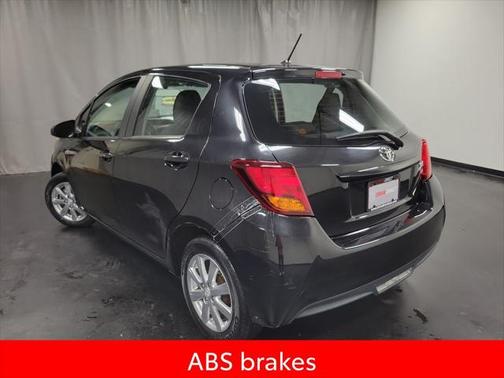 2015 Toyota Yaris LE