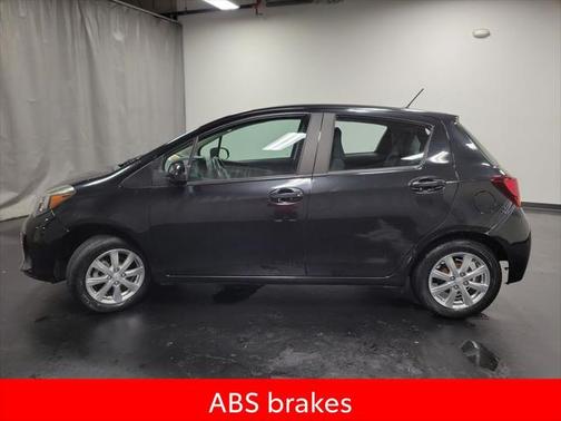 2015 Toyota Yaris LE