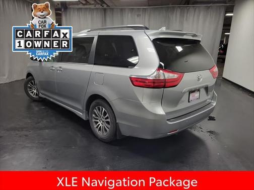 2019 Toyota Sienna XLE