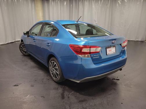 2019 Subaru Impreza 2.0i