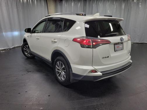 2017 Toyota RAV4 Hybrid XLE