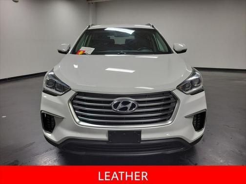 2017 Hyundai SANTA FE SE