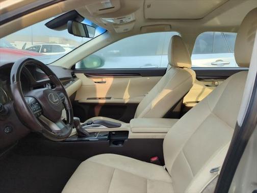 2017 Lexus ES 350 Base