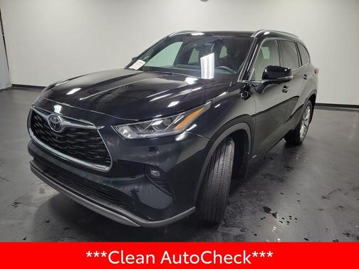 2025 Toyota Highlander Hybrid Platinum