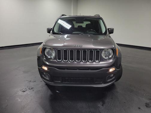 Granite Crystal Metallic Clearcoat 2017 Jeep Renegade Latitude