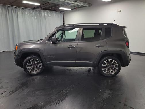 Granite Crystal Metallic Clearcoat 2017 Jeep Renegade Latitude