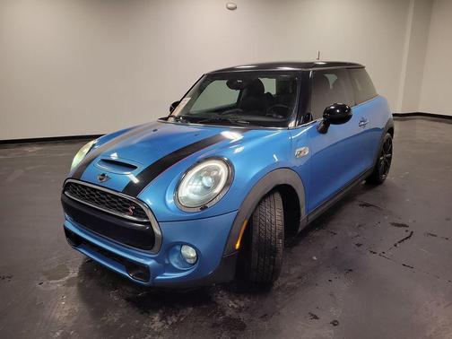 2016 MINI Hardtop Cooper S