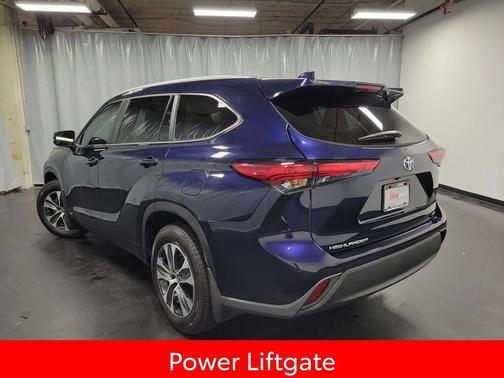 2023 Toyota Highlander Hybrid XLE