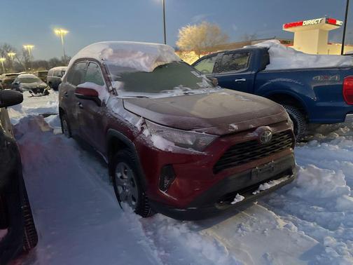 2021 Toyota RAV4 LE