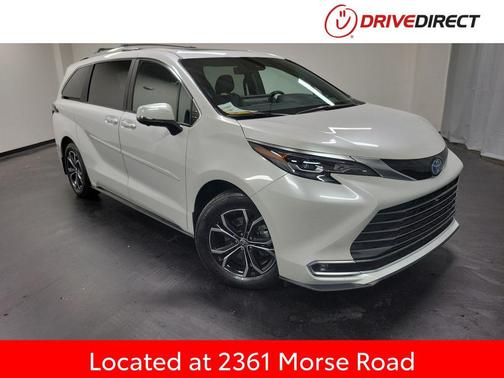 2025 Toyota Sienna Platinum