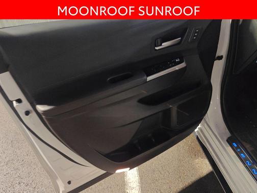 2025 Toyota Sienna Platinum