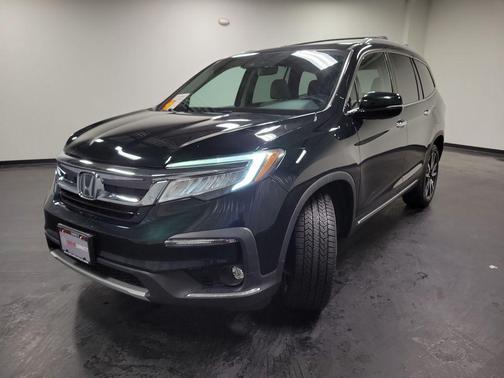 2019 Honda Pilot Touring 8-Passenger
