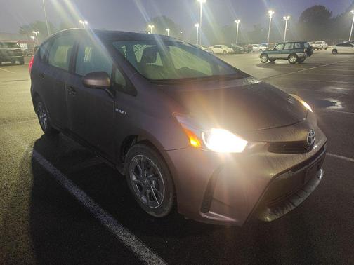 2015 Toyota Prius v Two